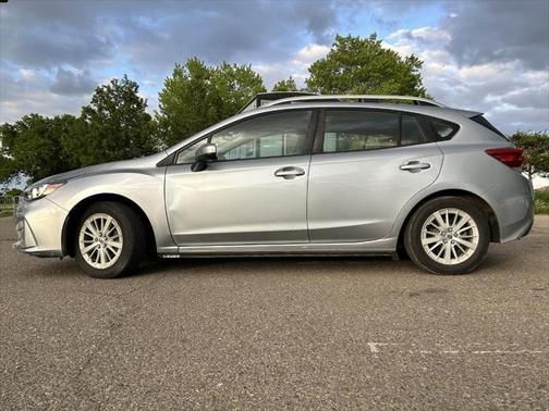 2017 Subaru Impreza 2.0i Premium