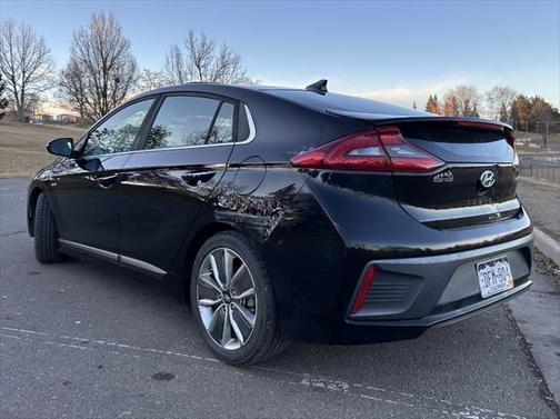 2017 Hyundai IONIQ Hybrid Limited