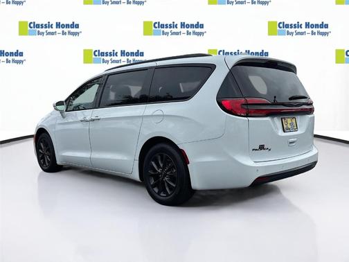 2021 Chrysler Pacifica Touring