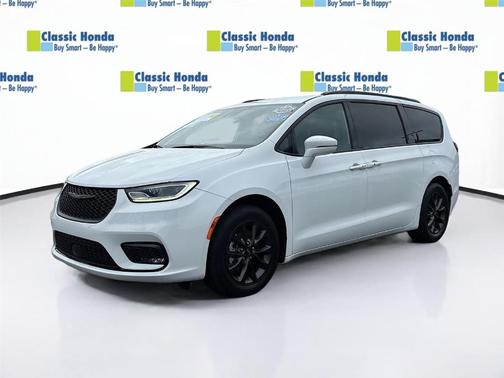 2021 Chrysler Pacifica Touring