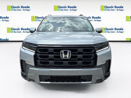 Solar Silver Metallic 2026 Honda Pilot EX-L