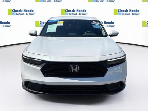 Platinum White Pearl 2023 Honda Accord LX