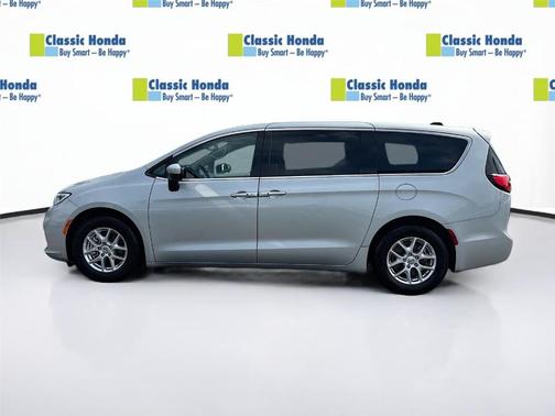 Silver Mist Clearcoat 2023 Chrysler Pacifica Touring-L