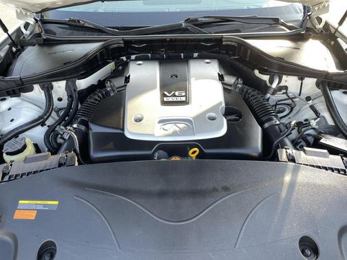 2012 INFINITI M37 Base