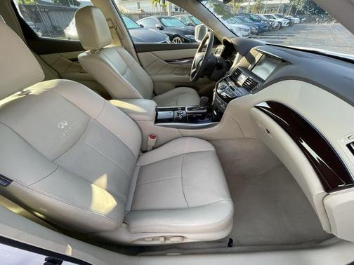 2012 INFINITI M37 Base