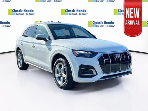 Ibis White 2023 Audi Q5 40 Premium