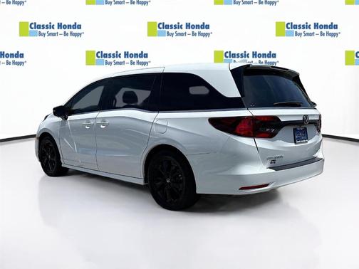 Platinum White Pearl 2024 Honda Odyssey Sport