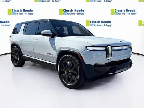 2025 Rivian R1S Adventure