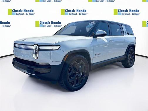 2025 Rivian R1S Adventure