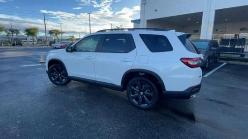 2025 Honda Pilot Sport