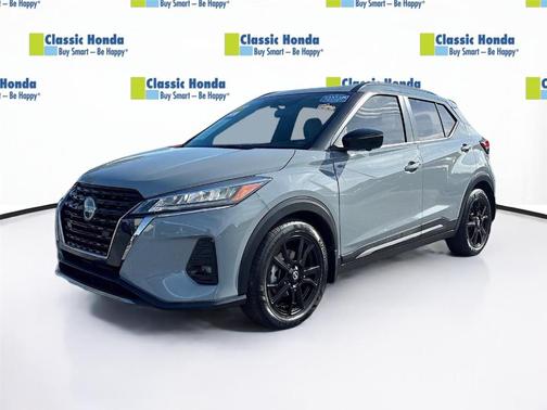 2021 Nissan Kicks SR