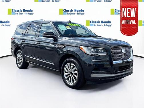 2023 Lincoln Navigator Standard