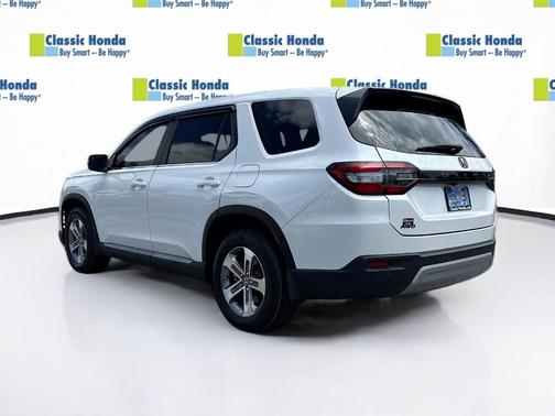 Platinum White Pearl 2024 Honda Pilot EX-L