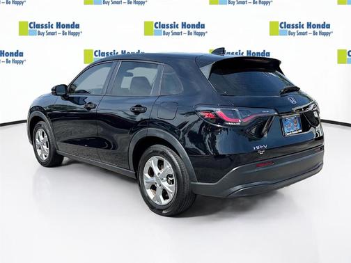Crystal Black Pearl 2024 Honda HR-V LX