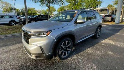 2025 Honda Pilot Touring