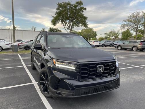 2025 Honda Pilot Black Edition