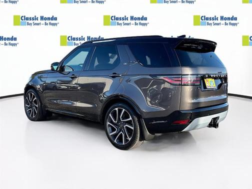 2024 Land Rover Discovery P360 Metropolitan Edition