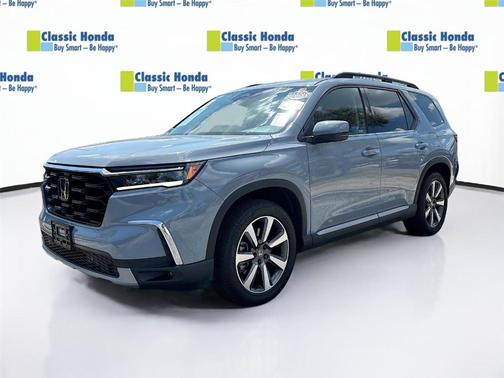 Sonic Gray Pearl 2025 Honda Pilot Touring