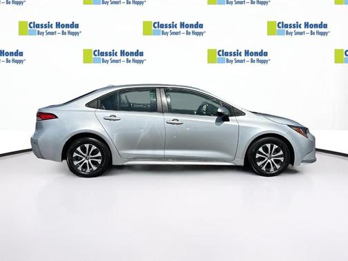 2022 Toyota Corolla Hybrid LE