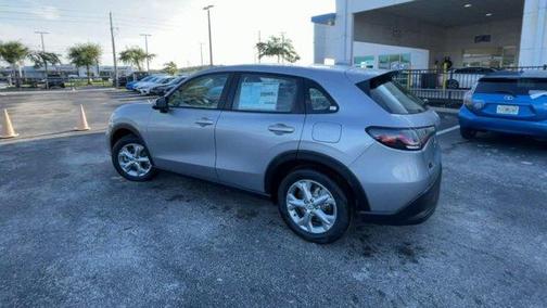 2025 Honda HR-V LX