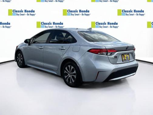 2022 Toyota Corolla Hybrid LE
