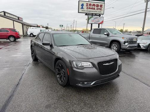 Granite Crystal Metallic Clearcoat 2019 Chrysler 300 S