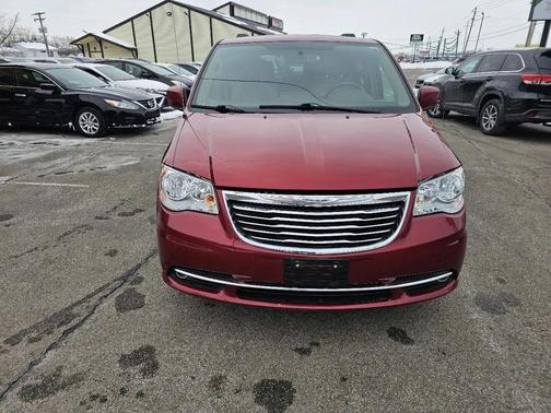 2012 Chrysler Town & Country Touring