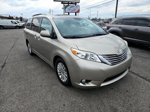 2016 Toyota Sienna XLE Premium