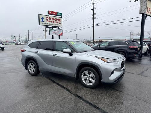 2020 Toyota Highlander LE