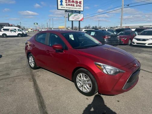 Pulse 2018 Toyota Yaris iA Base