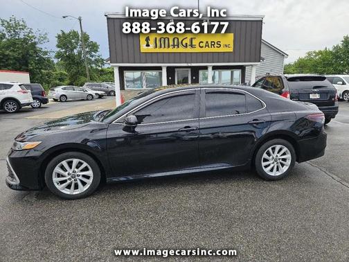 Midnight Black Metallic 2022 Toyota Camry LE