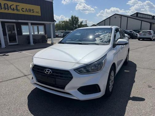 Frost White Pearl 2018 Hyundai Accent SE