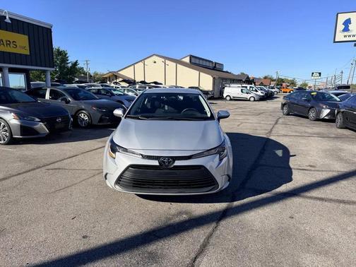 Classic Silver Metallic 2025 Toyota Corolla LE