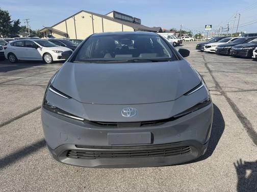 Gray 2025 Toyota Prius L