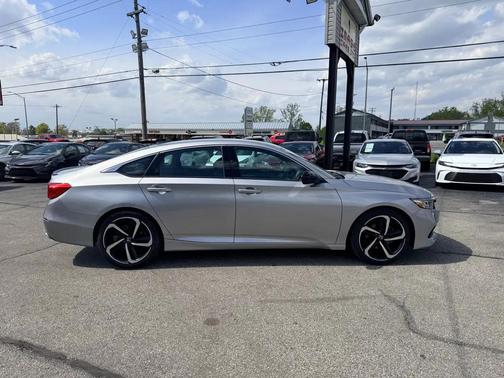 Lunar Silver Metallic 2021 Honda Accord Sport SE 1.5T