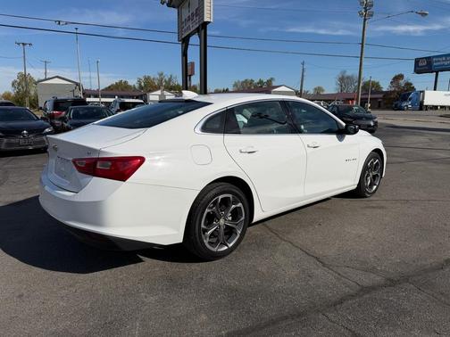 2023 Chevrolet Malibu FWD 1LT