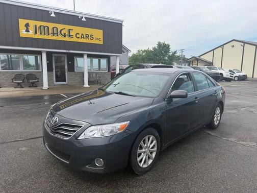 Magnetic Gray Metallic 2010 Toyota Camry XLE