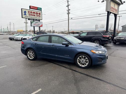 2019 Ford Fusion Hybrid SE