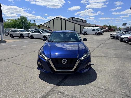 Deep Blue Pearl 2022 Nissan Altima SR Intelligent AWD