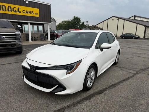 Pearl White 2022 Toyota Corolla SE