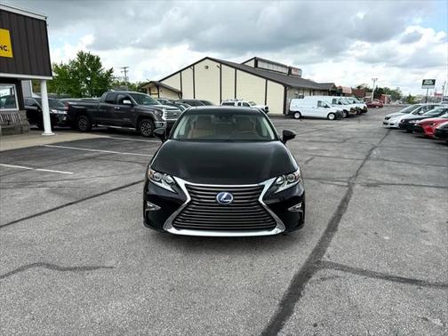 2017 Lexus ES 300h Base