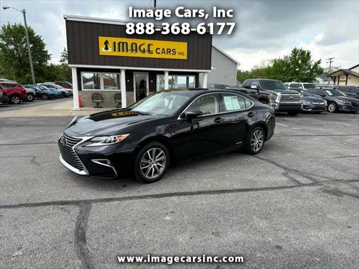 2017 Lexus ES 300h Base