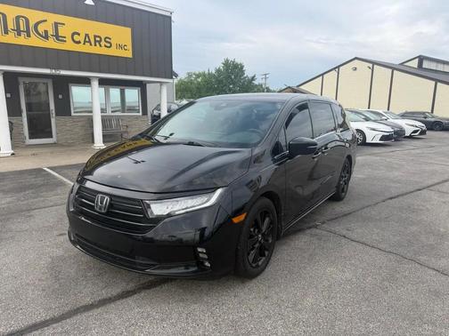 Crystal Black Pearl 2023 Honda Odyssey Sport