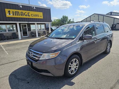 Polished Metal Metallic 2011 Honda Odyssey EX-L