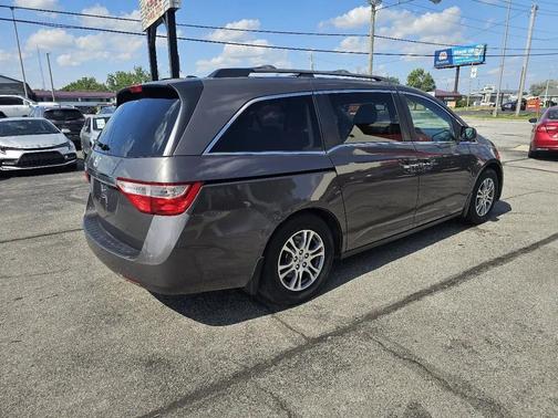 Polished Metal Metallic 2011 Honda Odyssey EX-L