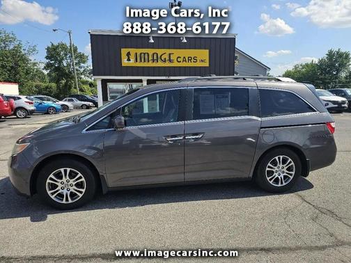 Polished Metal Metallic 2011 Honda Odyssey EX-L