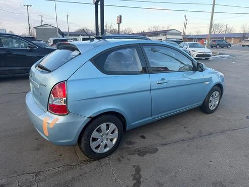 2010 Hyundai Accent GS