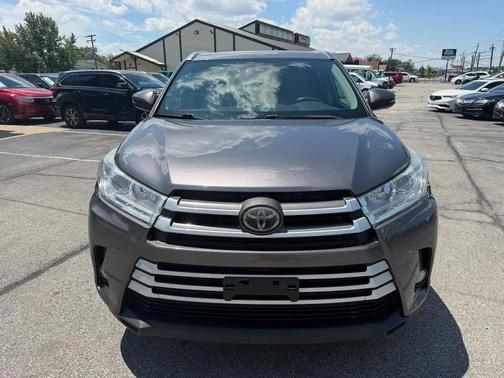Predawn Gray Mica 2018 Toyota Highlander XLE