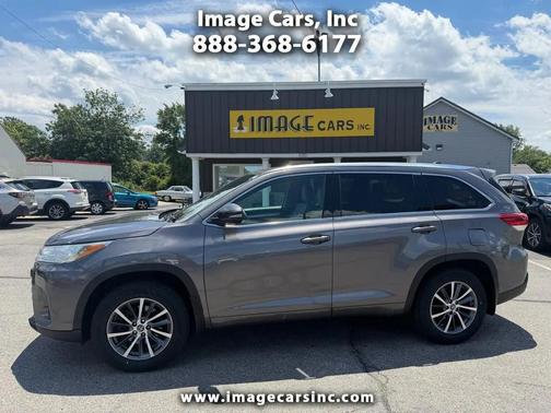 Predawn Gray Mica 2018 Toyota Highlander XLE