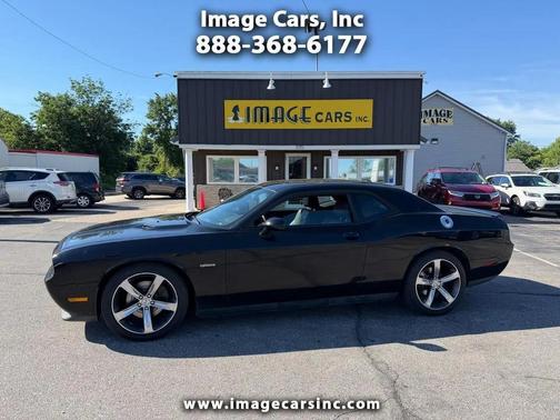 Black 2014 Dodge Challenger R/T